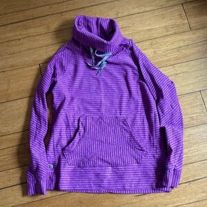 Outdoor research Mikala LS shirt.  Purple size medium   Long sleeve pullover.